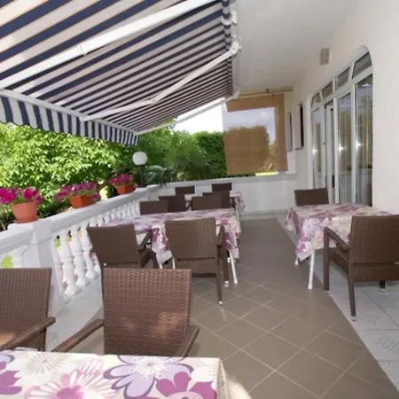Guest house Katarina Malinska