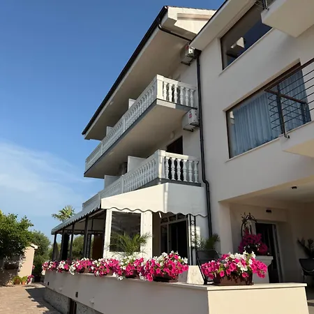 Katarina Guest house *